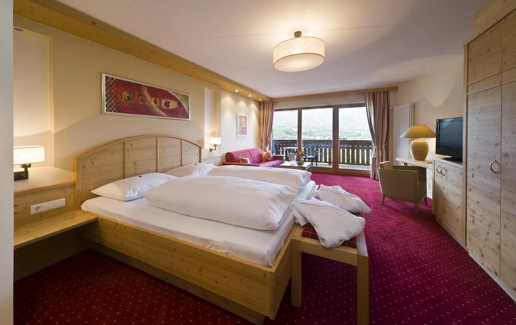 Hotel Waldhof Perca Extérieur photo